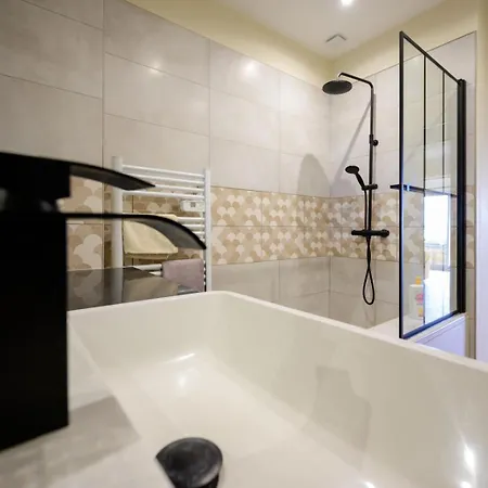 Apartamento Eva -inn With *